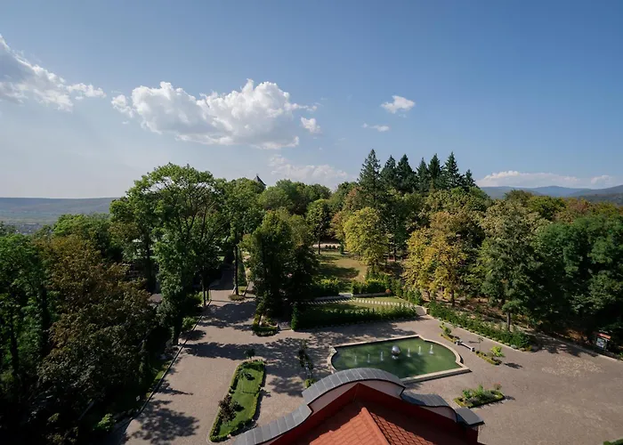 Верховина Резорт - Verkhovyna Resort Medical&Wellness Кам'яниця